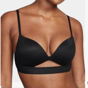 Victoria’s Secret Wireless Push-Up Bra Black 32B